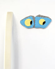 Load image into Gallery viewer, Eyeball Rocks Felt Ornament/Magnet