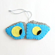 Load image into Gallery viewer, Eyeball Rocks Felt Ornament/Magnet