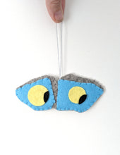 Load image into Gallery viewer, Eyeball Rocks Felt Ornament/Magnet
